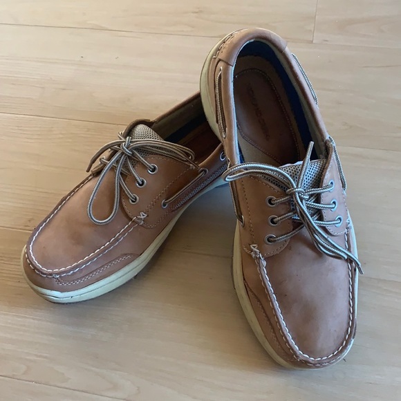 Chesapeake Highland Creek Other - HIGHLAND CREEK CHESAPEAKE MENS TAN BOAT SHOES SIZE 10.5 MEDIUM